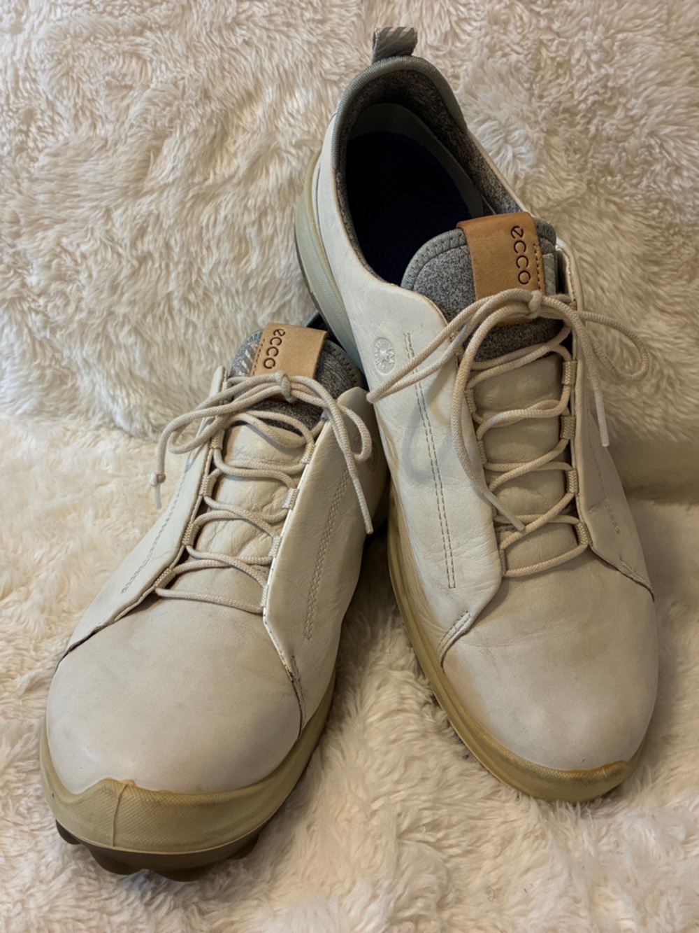 Ecco Women's Size US 9 Off-White/bone Leather Shoes